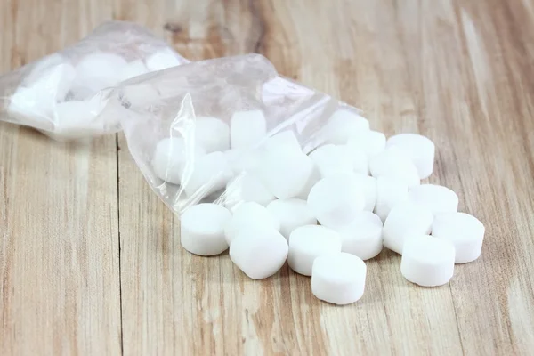 Yumuşatıcı tuz granül yığını 