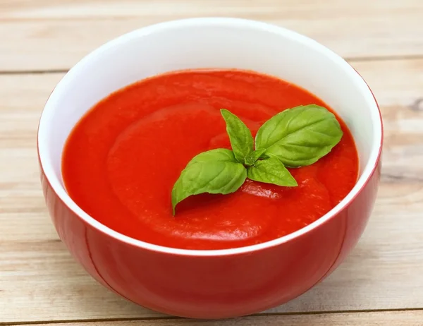 Tomatketchup i röda skålen — Stockfoto