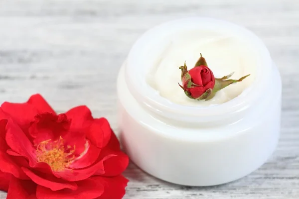 Cosmetic jar of face and body cream — Stock Photo, Image