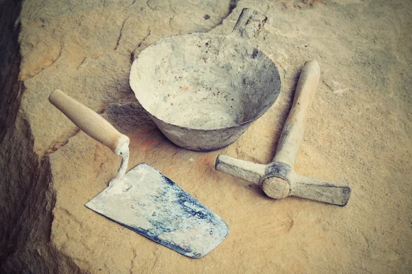 Старинные строительные инструменты, отфильтрованные — стоковое фото