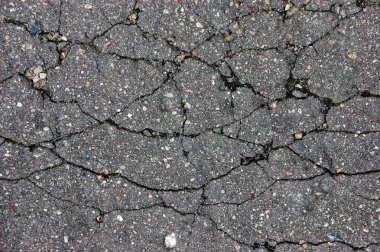 Eski yaşlı yıpranmış kırık asfalt doku, büyük detaylı hasarlı dokulu asfalt grungy arka plan, Yatay gri, siyah kaba taneli, kırık kalıp makro closeup ayrıntı grunge kopya alanı
