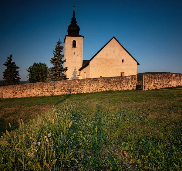 Middeleeuwse Protestantse Kerk Balatonalmadi Hongarije — Stockfoto