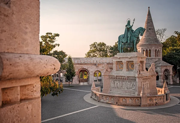 Budapest Węgry Wrzesień 2020 Pomnik Szczepana Przed Bastią Rybacką Budapeszt — Zdjęcie stockowe