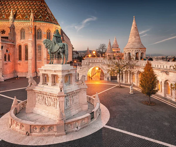 Amazing Fisherman Bastion Budapest Ungarn Der Dämmerung — Stockfoto