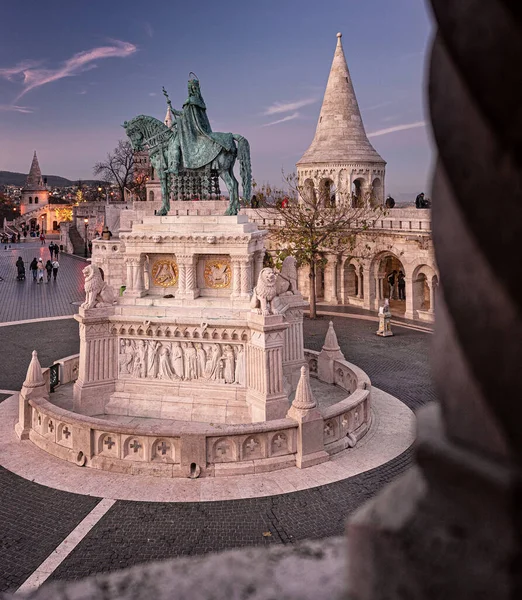 Úžasná Rybářská Bašta Budapešť Maďarsko Soumraku — Stock fotografie