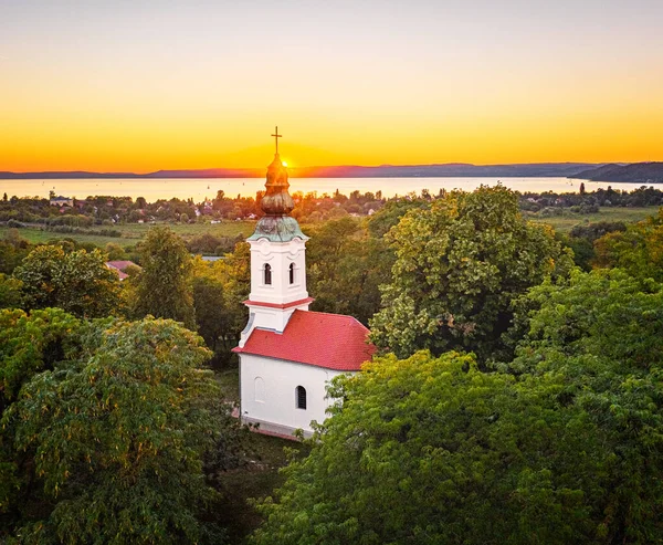 Kleine Kapelle Szantodpuszta Ungarn Sonnenuntergang — Stockfoto