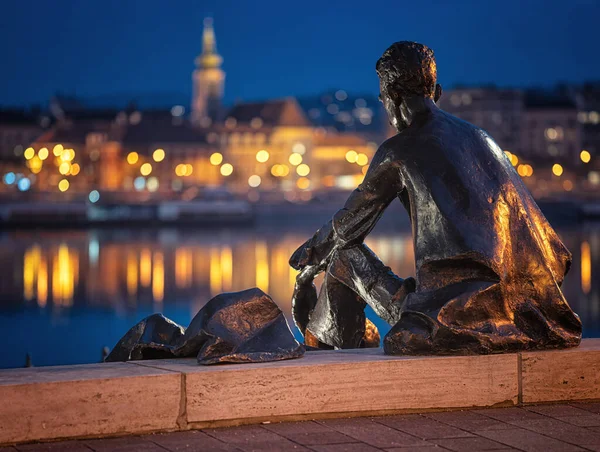 Budapest Ungheria Dicembre 2020 Statua Jzsef Attila Sulla Riva Del — Foto Stock