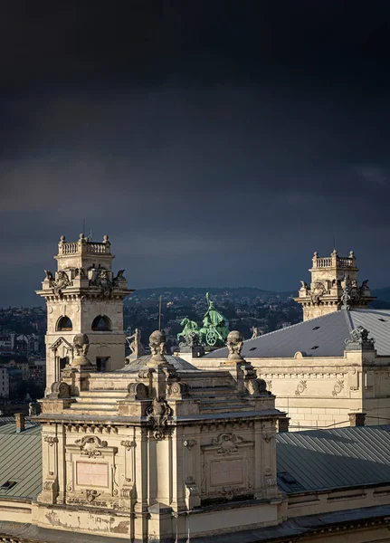 Dachy Budapesztu Zimą Pochmurny Dzień — Zdjęcie stockowe