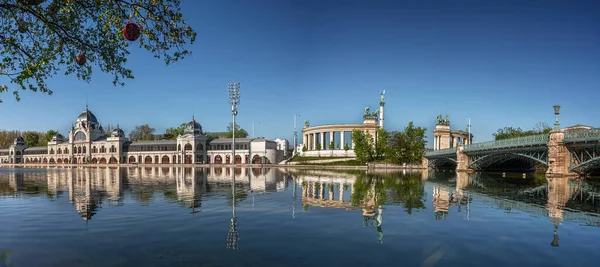 Budapest Ungarn Mai 2021 Blick Auf Die Architektur Des Stadtparks — Stockfoto