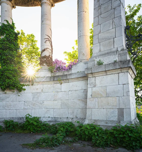 Säulen Der Skulptur Von San Gerard Auf Dem Gellrt Hill — Stockfoto