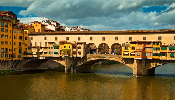 Ponte Vecchio Firenzében — Stock Fotó