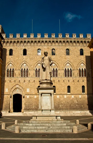 Piazza Salimbeni, Siena, Italia — Stok Foto