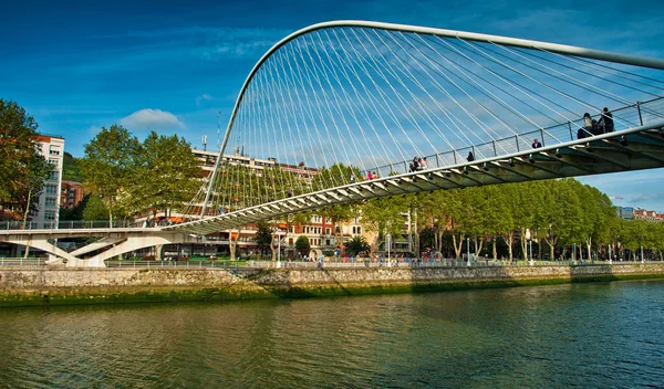 Zubizuri Bridge in Bilbao, Spain — Stock Photo, Image