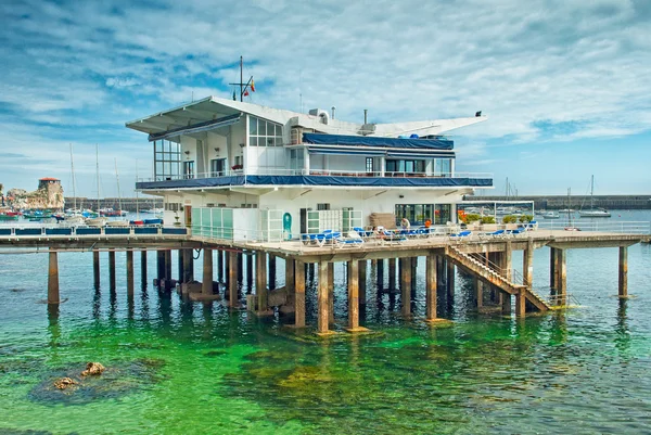 Liman bölgesinde otel