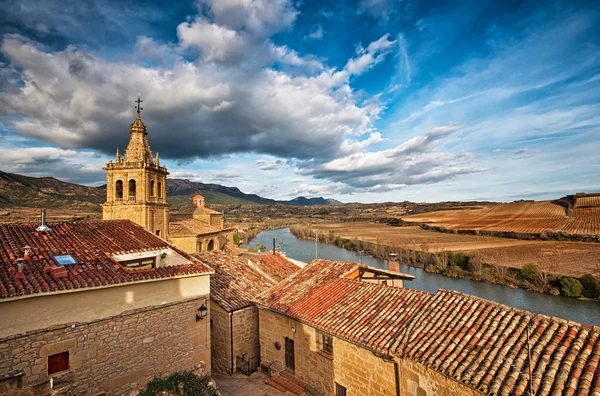 Old town with temple — Stock Photo, Image