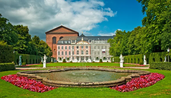 Electorate Palace and garden — Stock Photo, Image