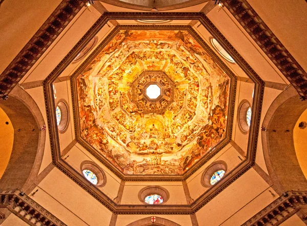 Interior view of Basilica — Stock Photo, Image