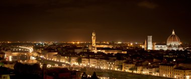 Floransa, İtalya 'da gece manzarası