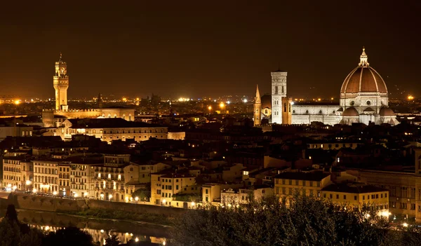 Nachtansicht auf Florenz, Italien — Stockfoto