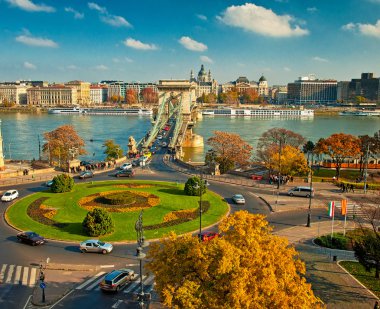 Budapeşte'de zincir köprü üzerinde güzel görünüm