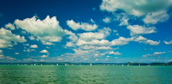 Danau Balaton yang cerah — Stok Foto