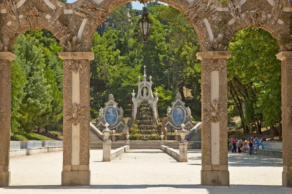 Fontana nel Parque de Santa Cruz il giorno — Foto Stock