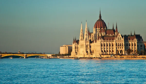 Parlamento ungherese all'alba — Foto Stock