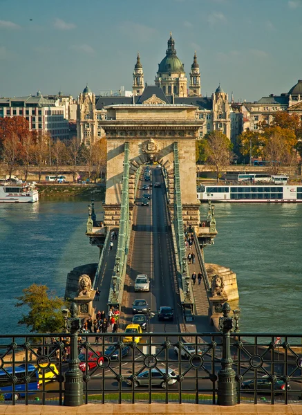 Pěkný pohled na Řetězový most v Budapešti — Stock fotografie