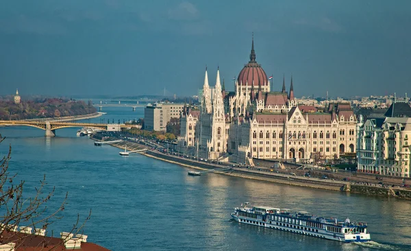 Bellissimo paesaggio della città — Foto Stock