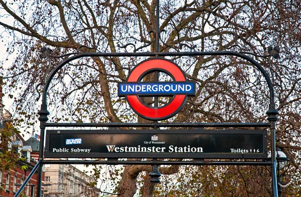 Segno della metropolitana di Londra — Foto Stock