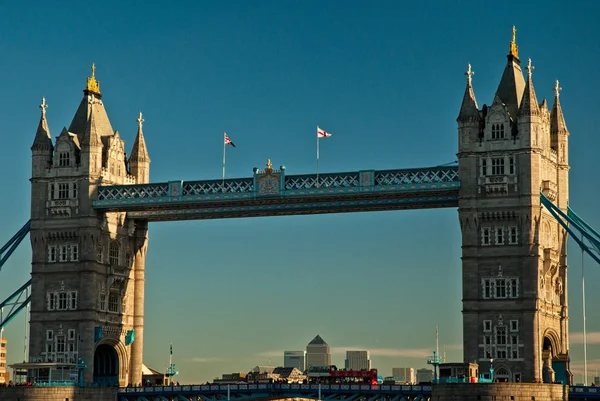 Célèbre pont-tour à Londres — Photo