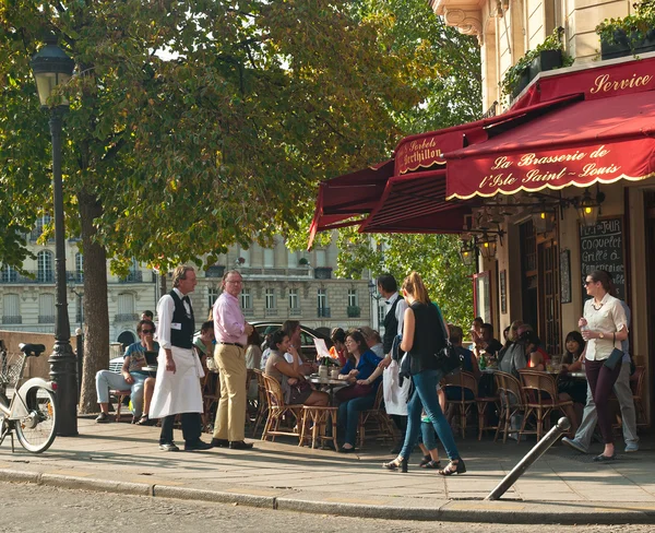Typický bar ve starém městě Paříž — Stock fotografie