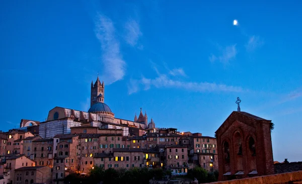 Nice houses in the old town of Siena — Stock Photo, Image