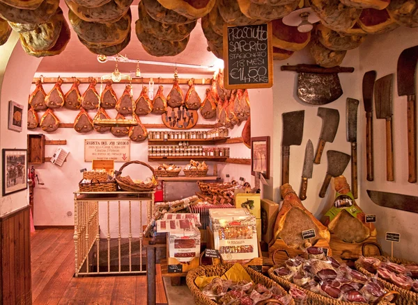 Fromages et charcuterie — Photo