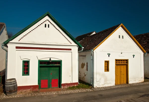 Pěkné staré vinné sklepy v Palkonya — Stock fotografie