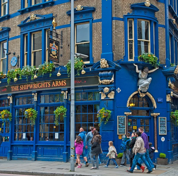 Londra'nın tipik İngiliz pub