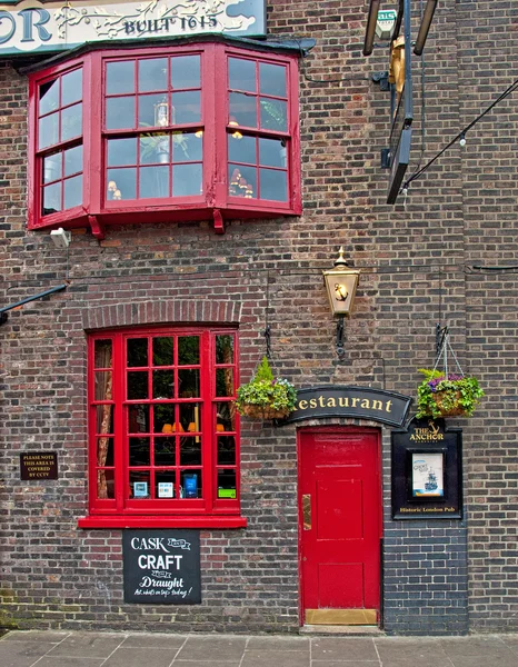 Típico pub británico en Londres — Foto de Stock