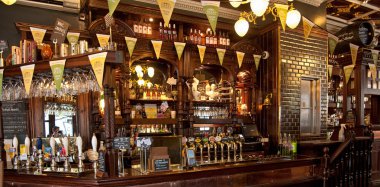 Londra'nın tipik İngiliz pub