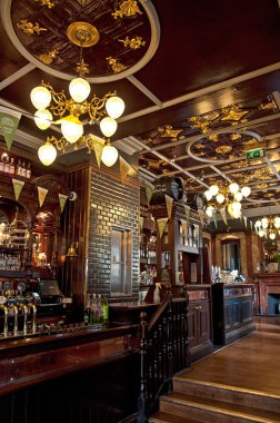 Londra'nın tipik İngiliz pub