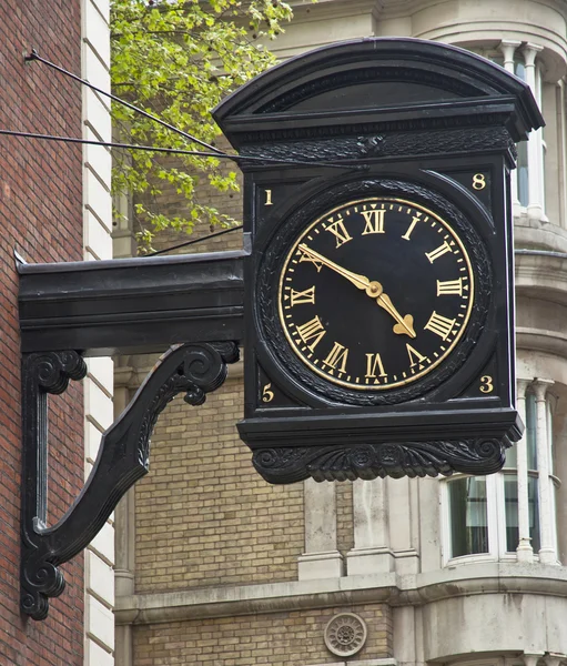 Velho relógio em Londres — Fotografia de Stock