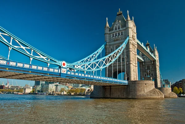 Słynny tower bridge w Londynie — Zdjęcie stockowe