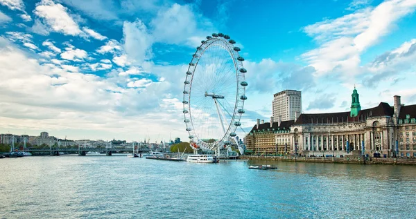 Das londoner auge am südufer, england — Stockfoto
