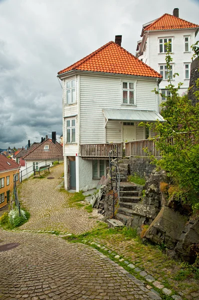 Casas tradicionales en el casco antiguo de Bergen — Foto de Stock