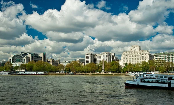 Nice view on London with the Thames River — Stock Photo, Image