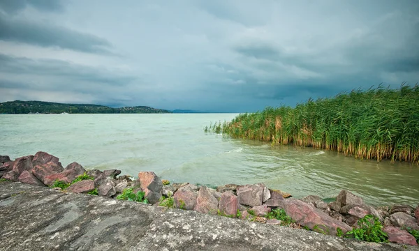 Красивое озеро Балатон — стоковое фото