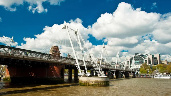 Nice view on London with the Thames River — Stock Photo, Image