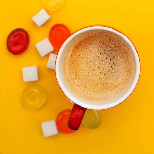 Taza de café y dulces —  Fotos de Stock