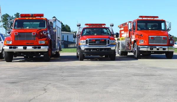 Feuerwehrfahrzeuge — Stockfoto