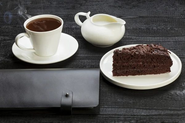 Pausa para el café con trozo de pastel — Foto de Stock