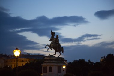 Vienna, Avusturya - 29 Mayıs 2016. Sokaklar ve anıtlar